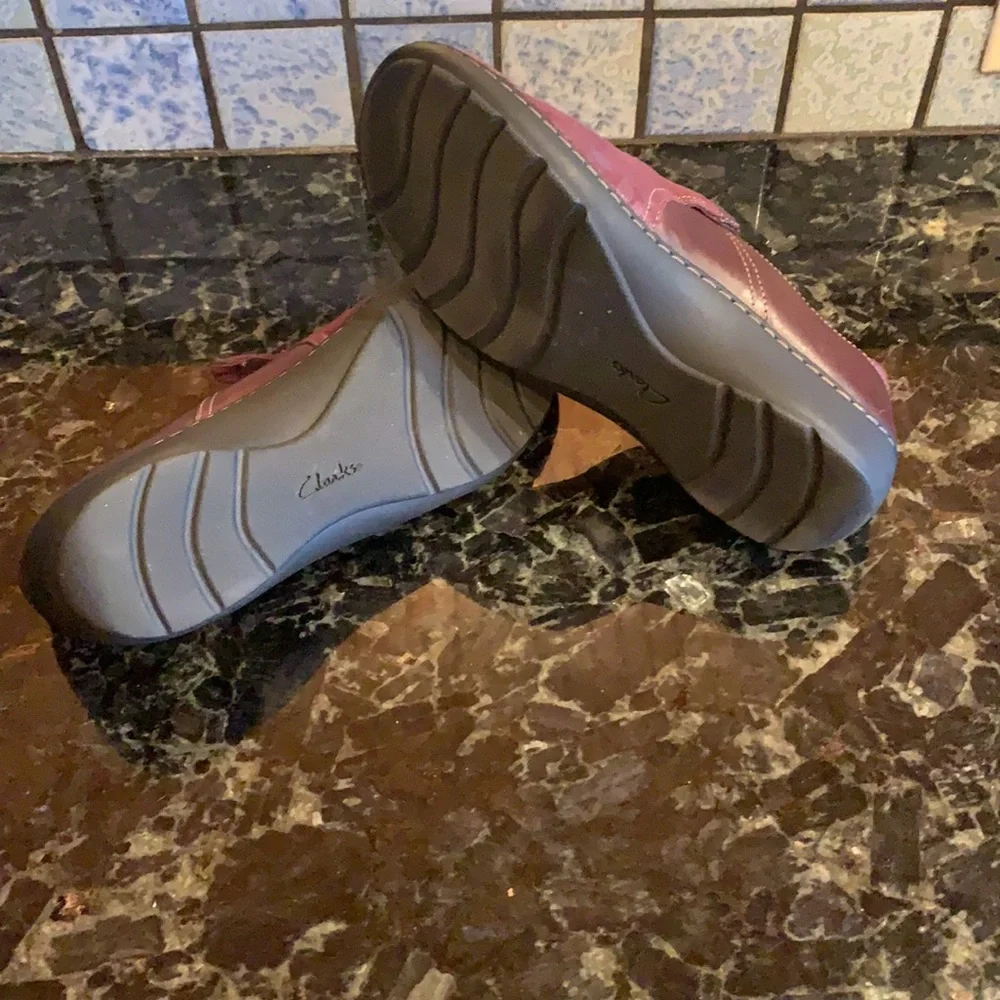 Clarks Loafers - Picture 6 of 8